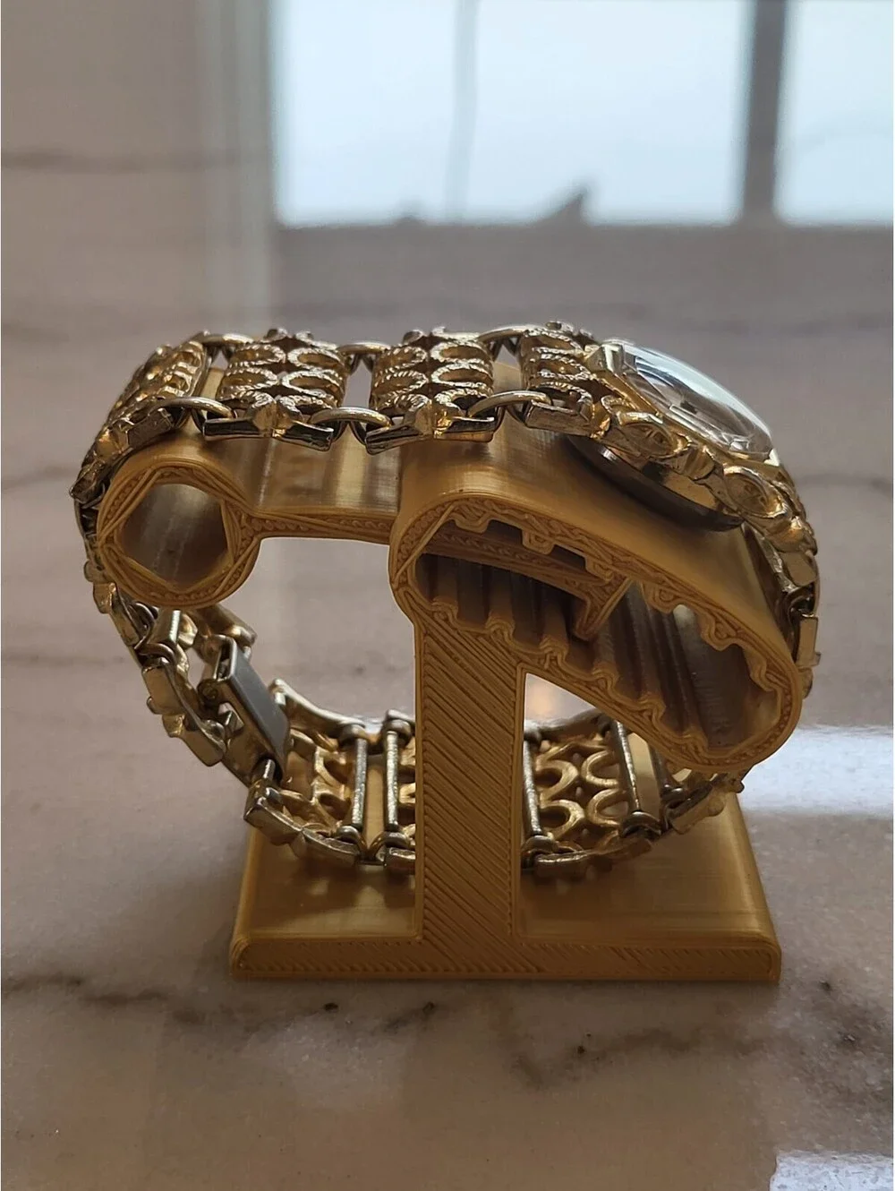 Vtg Clinton Womens Watch Goldtone Wide Bracelet Band Wind Up Works Great EUC 7